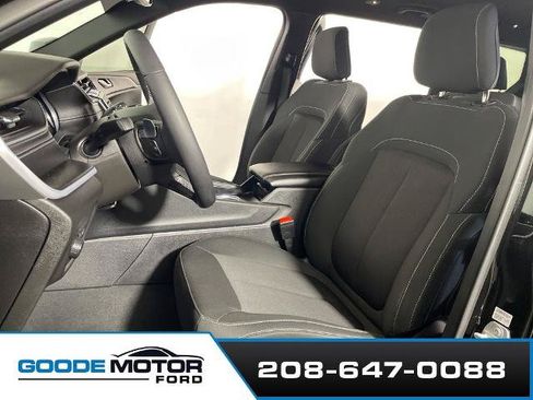 Used 2024 Jeep Grand Cherokee L Laredo w/ Luxury Tech Group I AWD/4WD image 10