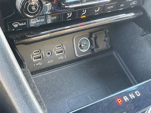 Used 2021 Jeep Grand Cherokee L Summit w/ Advanced Protech Group IV image 27