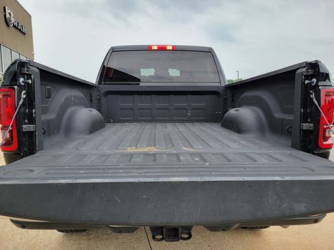 Used 2025 RAM 2500 Big Horn AWD/4WD image 21