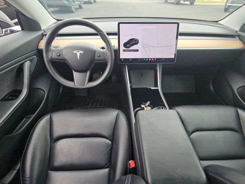 Used 2019 Tesla Model 3 RWD image 8
