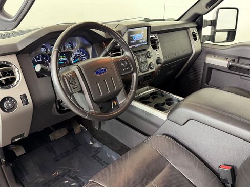 Used 2014 Ford F250 Lariat w/ Chrome Package image 4