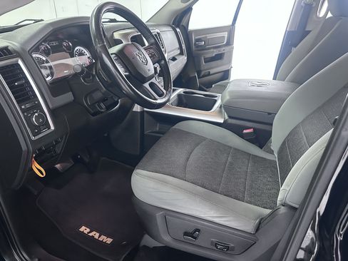 Used 2019 RAM 1500 Classic SLT w/ Luxury Group AWD/4WD image 37