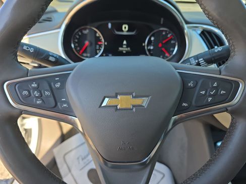 Used 2024 Chevrolet Malibu LT image 9