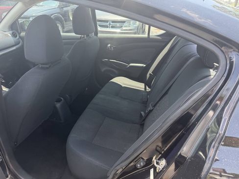 Used 2016 Nissan Versa SV FWD image 13