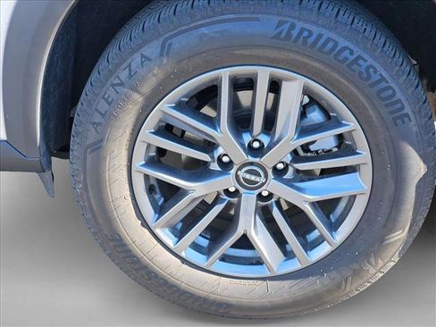 Certified 2025 Nissan Rogue S image 13