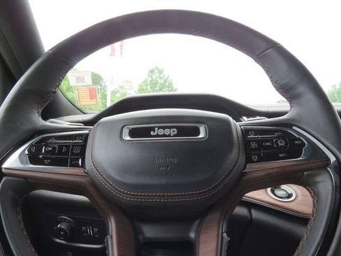 Used 2023 Jeep Grand Cherokee Summit RWD image 19