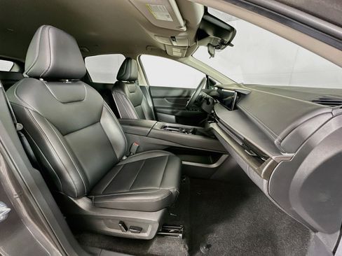 Used 2025 Nissan Murano SV AWD/4WD image 31