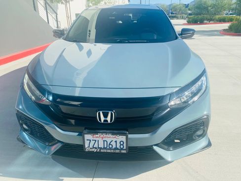 Used 2017 Honda Civic Sport Touring image 2