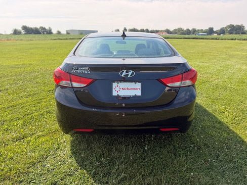 Used 2013 Hyundai Elantra GLS w/ Preferred Pkg FWD image 6