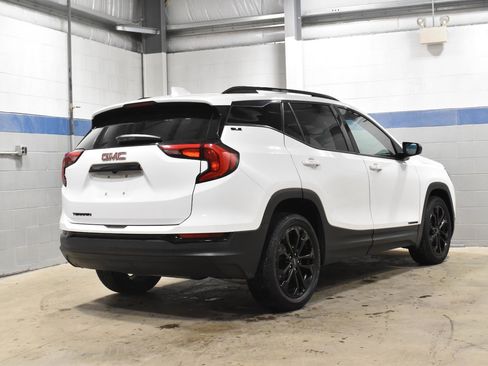 Used 2020 GMC Terrain SLE w/ Elevation Edition FWD image 25