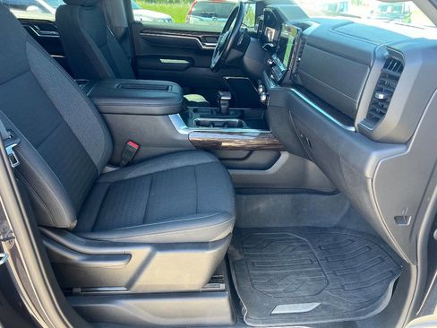 Used 2022 GMC Sierra 1500 Elevation w/ LPO, Elevation Black Package AWD/4WD image 21