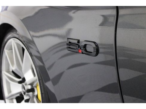 Used 2019 Ford Mustang GT Premium image 11