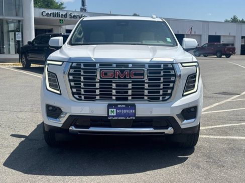 New 2026 GMC Yukon Denali w/ LPO, Floor Liner Package AWD/4WD image 10