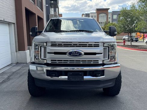 Used 2017 Ford F250 XLT AWD/4WD image 9