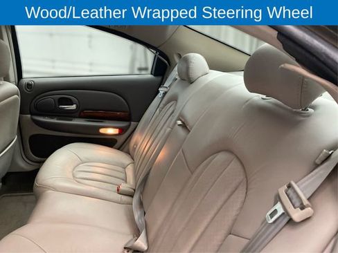 Used 2001 Chrysler 300M image 10