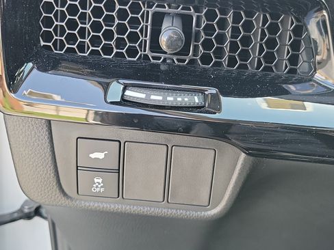 Certified 2025 Honda CR-V EX-L image 28
