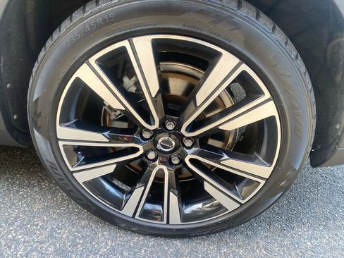 Used 2022 Volvo V60 T5 Cross Country w/ Advanced Package image 37