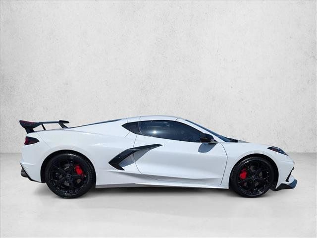 Used 2022 Chevrolet Corvette Stingray Premium Cpe w/ Z51 Performance Package RWD image 4
