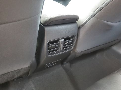 Certified 2024 Toyota Corolla Cross LE w/ Moonroof Package FWD image 13