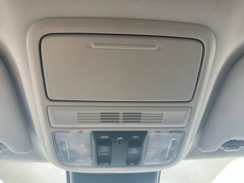 Used 2025 Honda Odyssey EX-L image 21
