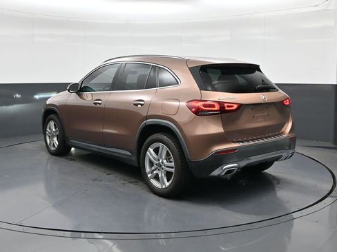 Used 2023 Mercedes-Benz GLA 250 w/ Premium Package image 5
