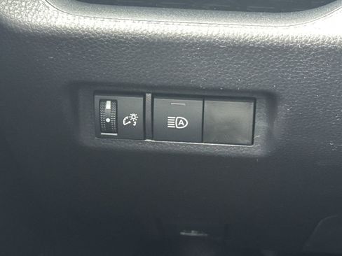 New 2025 Toyota RAV4 XLE image 30