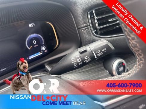 Used 2024 Jeep Wagoneer L Series II RWD image 22