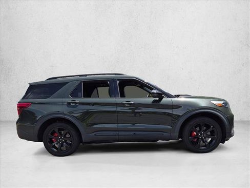Used 2022 Ford Explorer ST w/ Equipment Group 401A AWD/4WD image 4