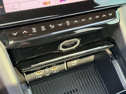 New 2026 Jeep Grand Cherokee L 4WD image 21