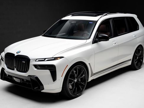 Used 2024 BMW X7 M60i AWD/4WD image 5