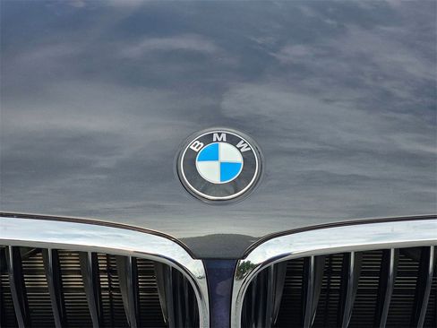 Used 2019 BMW 530i w/ Convenience Package image 10