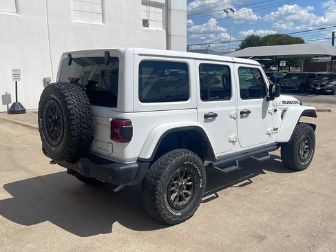 Used 2022 Jeep Wrangler Unlimited Rubicon w/ Dual Top Group AWD/4WD image 4