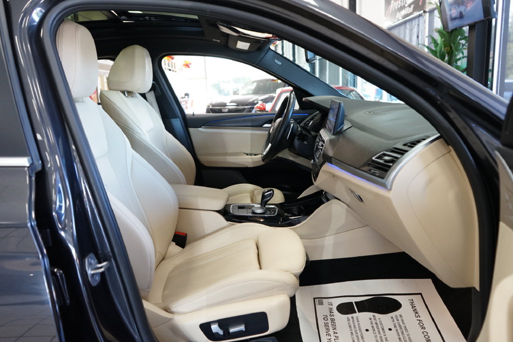 Used 2022 BMW X4 xDrive30i w/ Parking Assistance Package AWD/4WD image 47