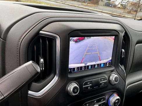 Used 2022 GMC Sierra 1500 AT4 w/ AT4 Premium Package image 27