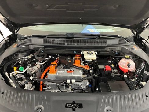 Certified 2024 Chevrolet Equinox EV RS AWD/4WD image 11