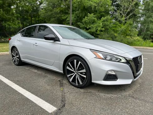 Used 2020 Nissan Altima 2.5 SR FWD image 7