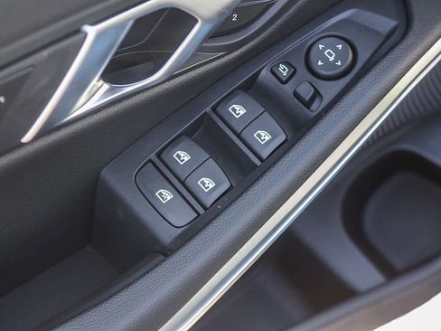 New 2026 BMW 330i Sedan w/ Convenience Package image 20