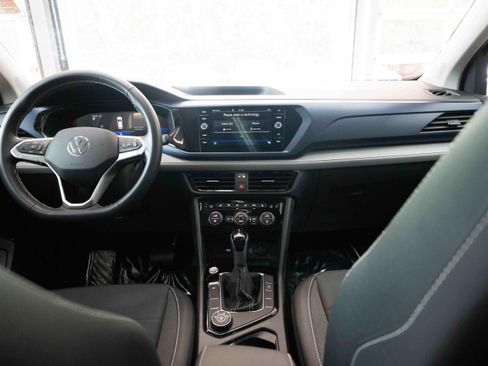 Used 2024 Volkswagen Taos SE AWD/4WD image 20