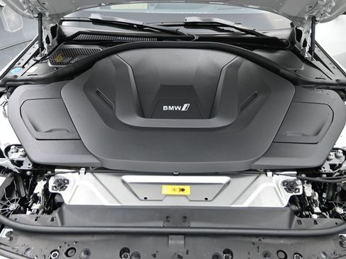 New 2026 BMW i4 eDrive40 w/ Premium Package RWD image 18