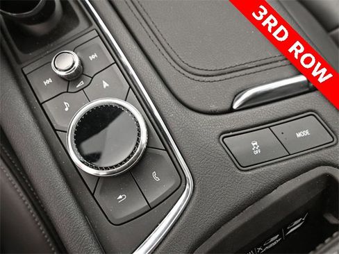 Used 2024 Cadillac XT6 Premium Luxury image 25