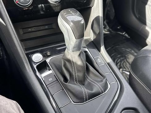 Certified 2023 Volkswagen Taos SE image 22