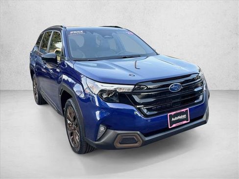 Used 2025 Subaru Forester Sport image 3