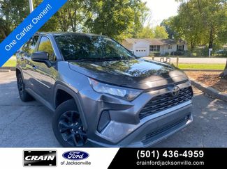 Used 2022 Toyota RAV4 LE AWD/4WD video 1