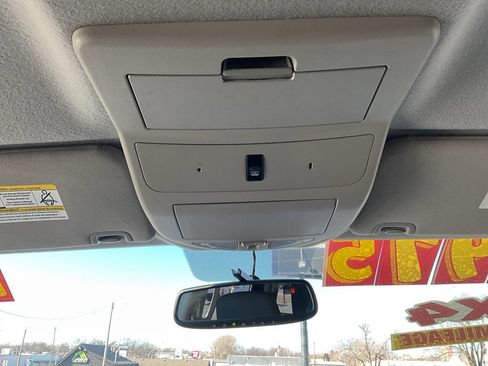 Used 2013 Nissan Titan SV w/ SV Premium Utility Pkg image 31