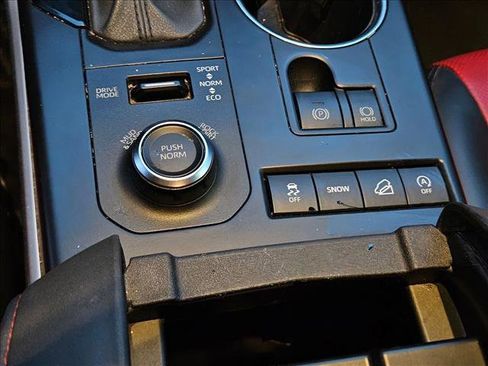 Used 2021 Toyota Highlander XSE image 11