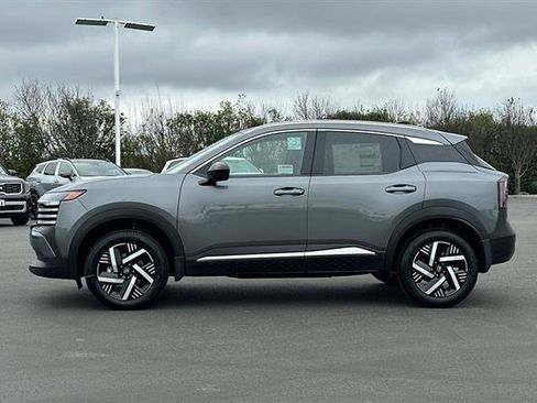 New 2026 Nissan Kicks SV image 7