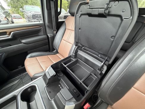 Used 2024 Chevrolet Silverado 3500 High Country w/ High Country Premium Package AWD/4WD image 14