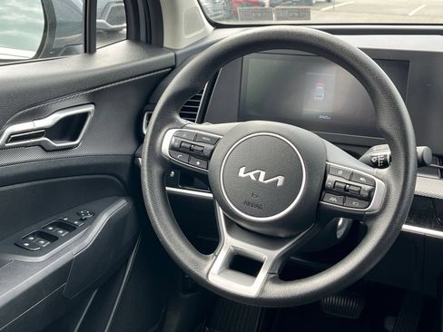 Used 2025 Kia Sportage LX FWD image 26