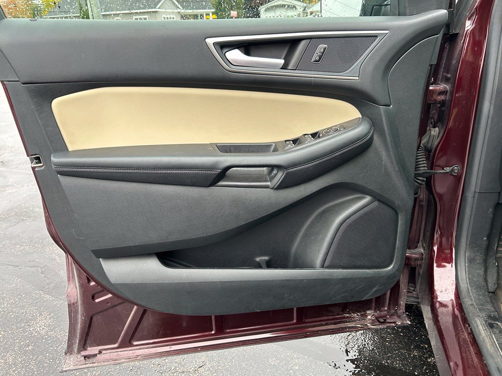 Used 2024 Ford Edge SEL w/ Convenience Package AWD/4WD image 10
