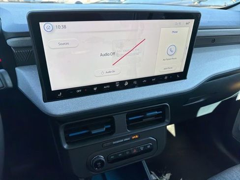 New 2026 Ford Maverick XLT w/ XLT Luxury Package image 14